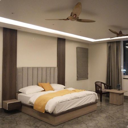 Hotel Harry Rishikesh Ngoại thất bức ảnh