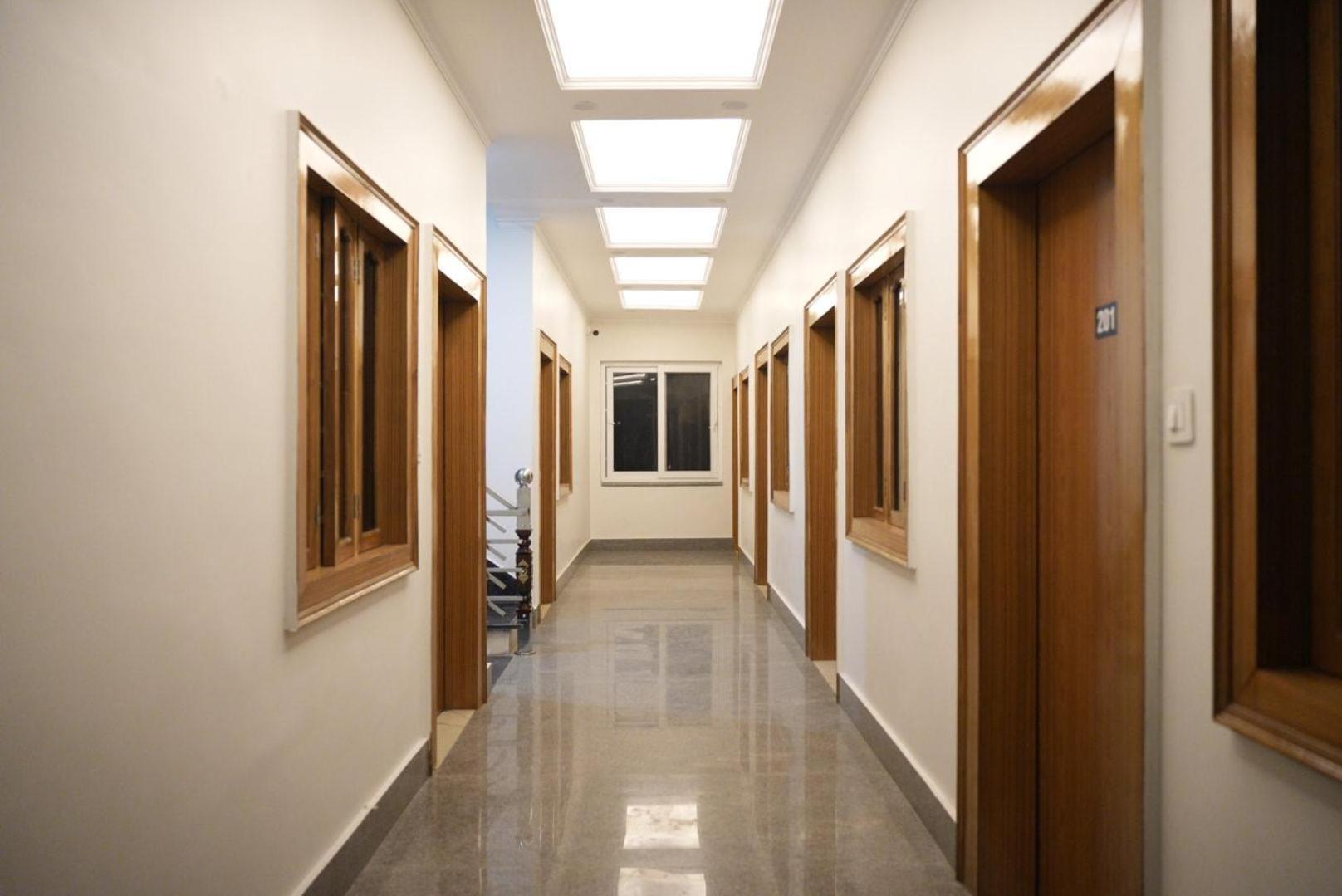 Hotel Harry Rishikesh Ngoại thất bức ảnh