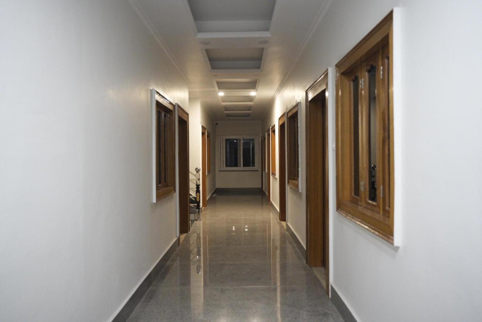 Hotel Harry Rishikesh Ngoại thất bức ảnh